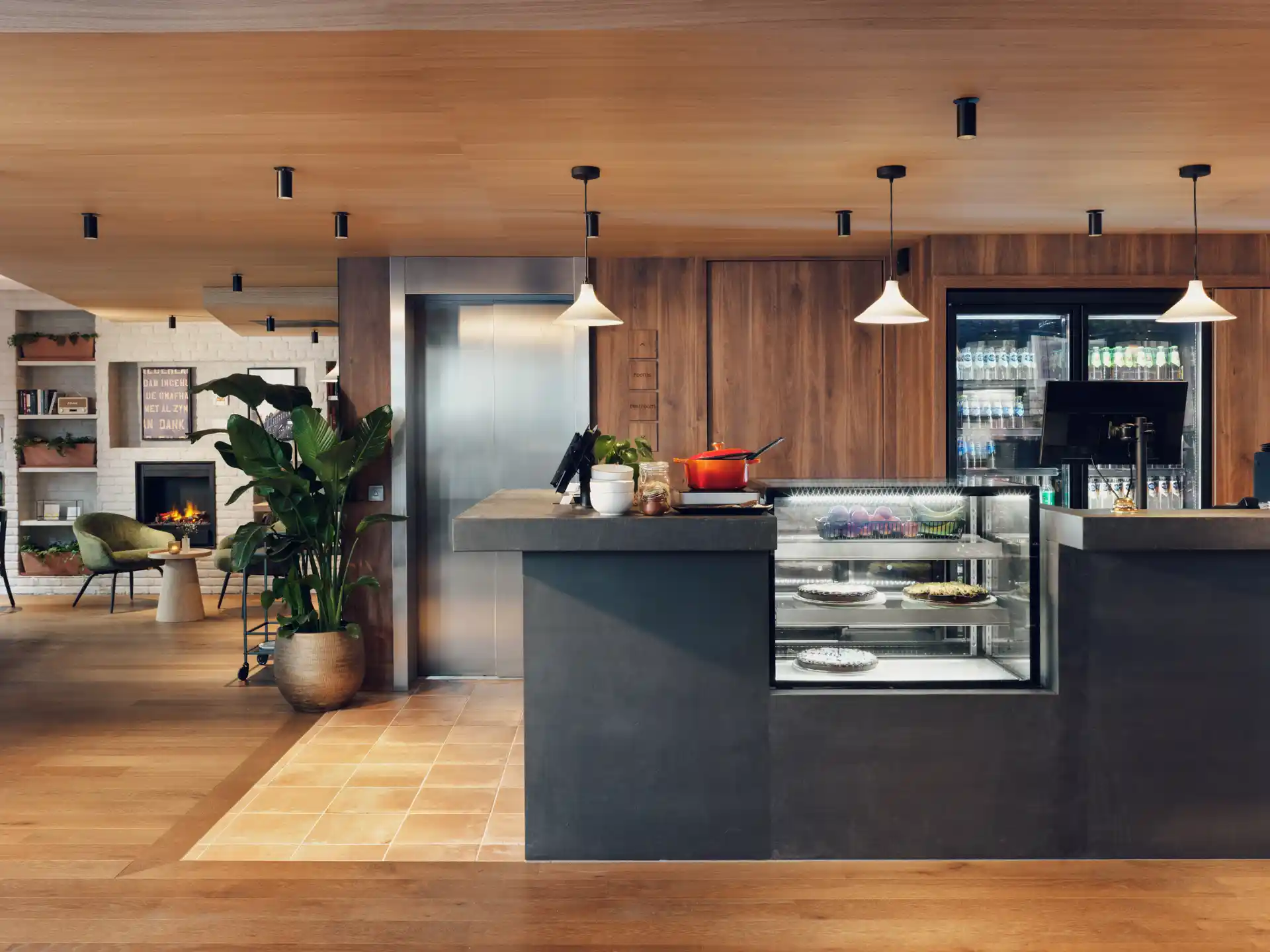 Townhouse Hotel Den Haag Jolie Café Manger interior